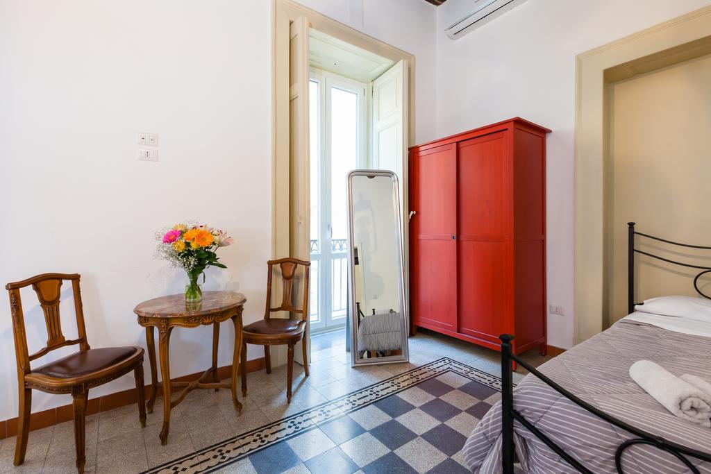 Don Pedro Rooms Vicere Di Toledo In The City Center Neapel Exterior foto