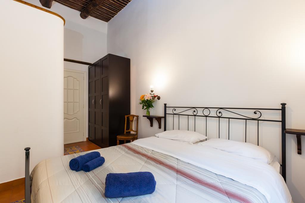 Don Pedro Rooms Vicere Di Toledo In The City Center Neapel Exterior foto